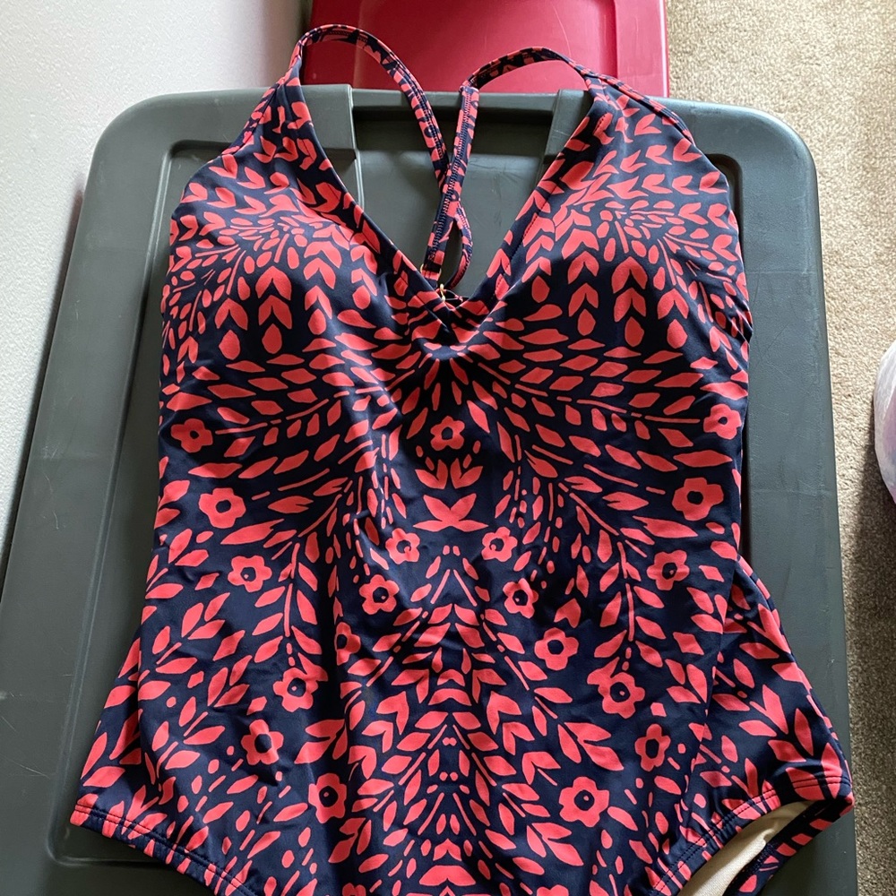 Kona Sol XL one piece swim suit. NWT, smoke free home and never worn.